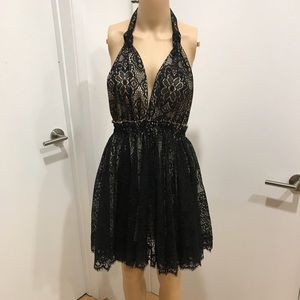 Do+Be elegant Black halter lace dress